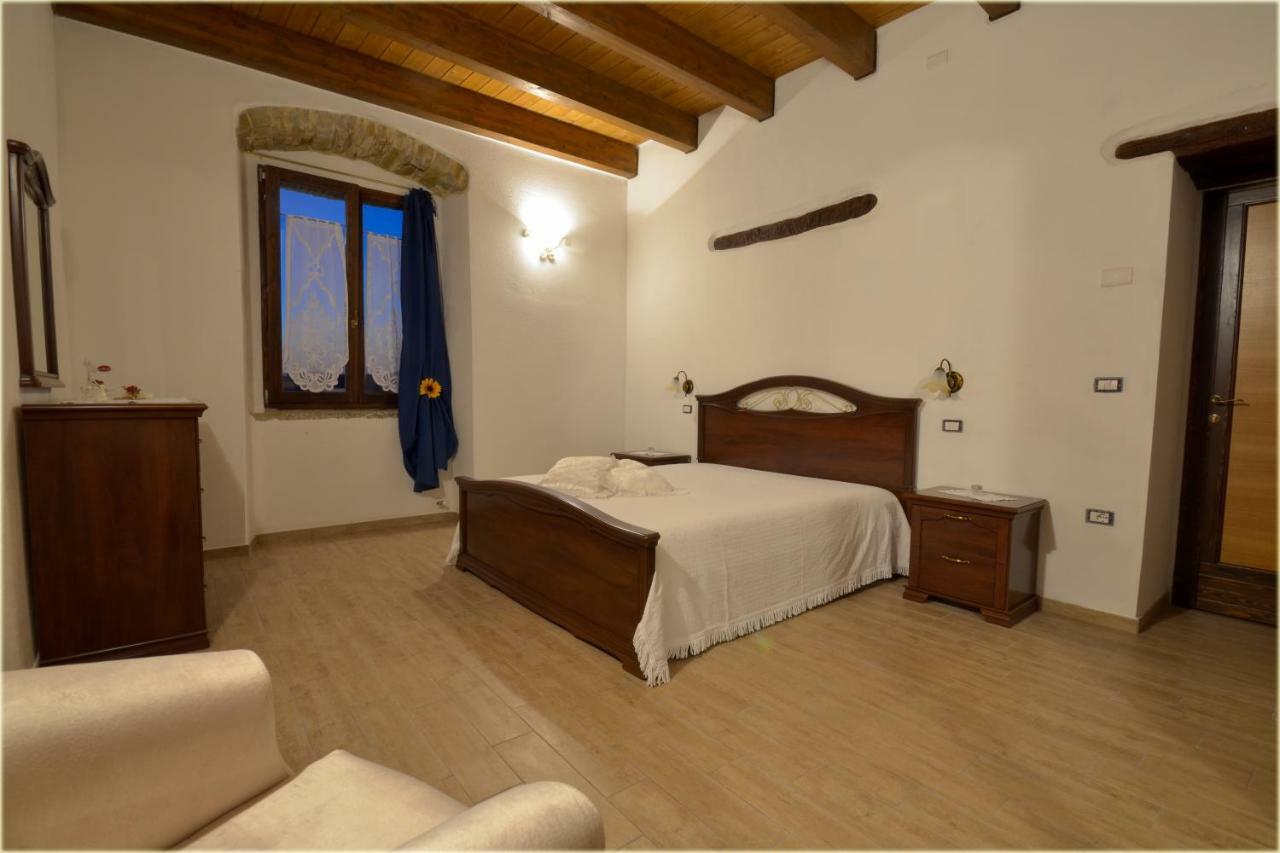 Il Palazzo Del Barone - Stanza Dei Maiorana Hotel Pietrapertosa Buitenkant foto